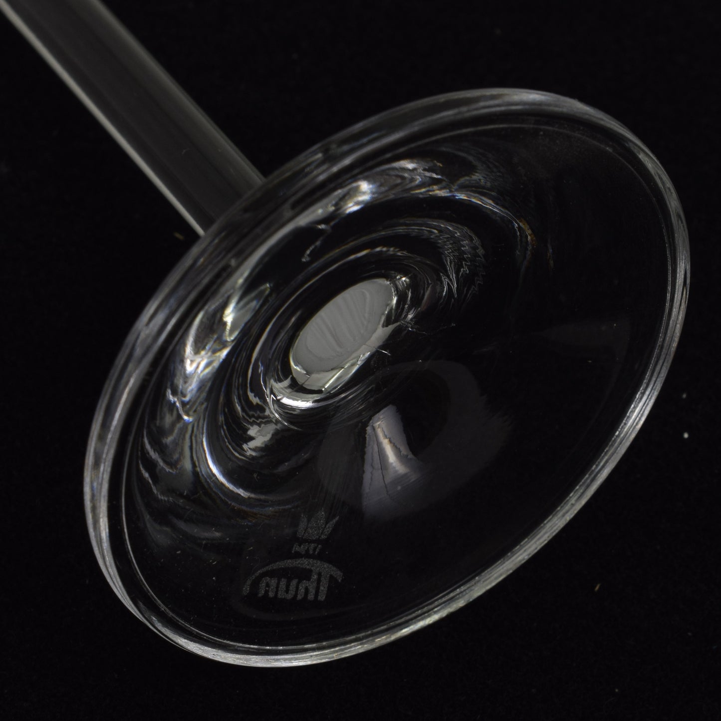 Set 6 pahare pentru votka, cu picior, din cristal, Thun, 09658