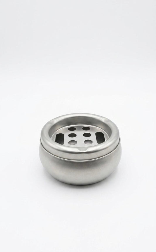 Scrumieră antivânt din inox, model rotund cu capac găurit – ideală pentru terasă, grădină și horeca