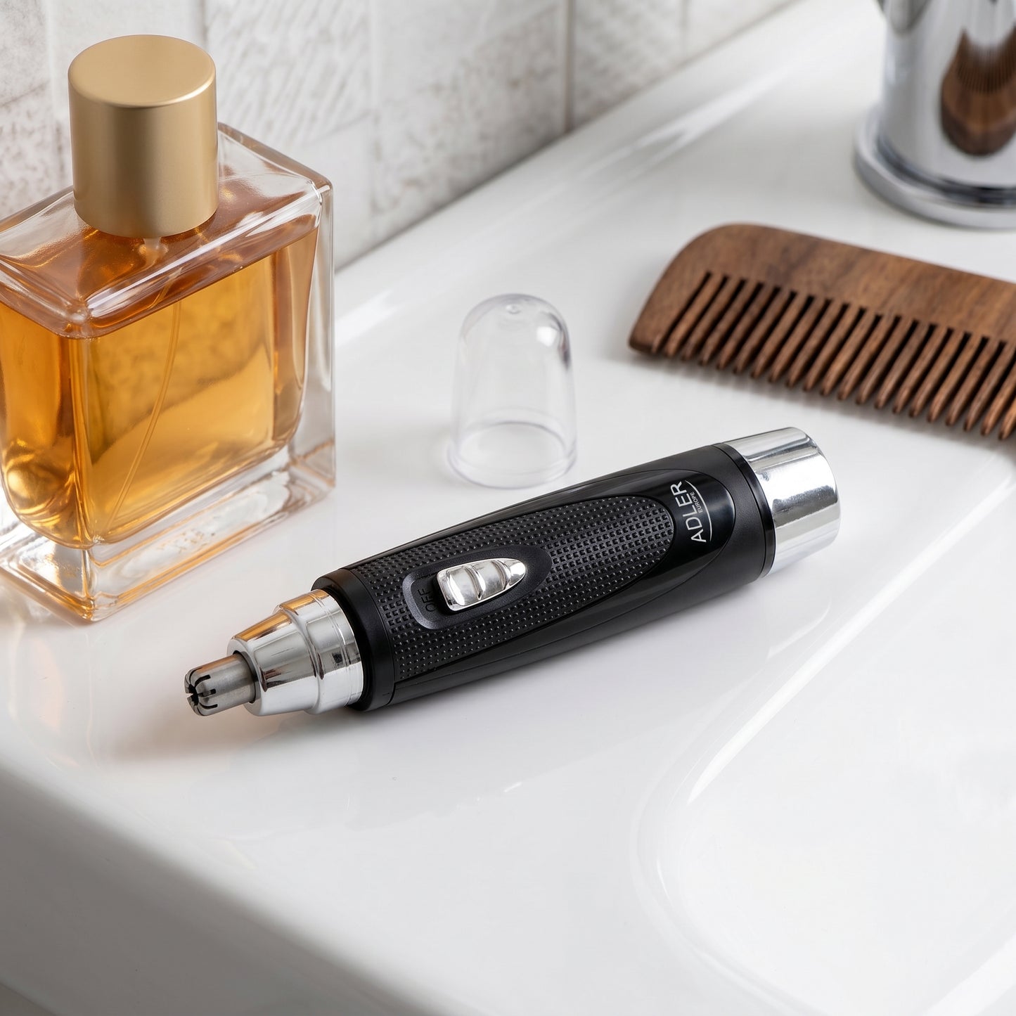 Trimmer nas si urechi Adler 2911