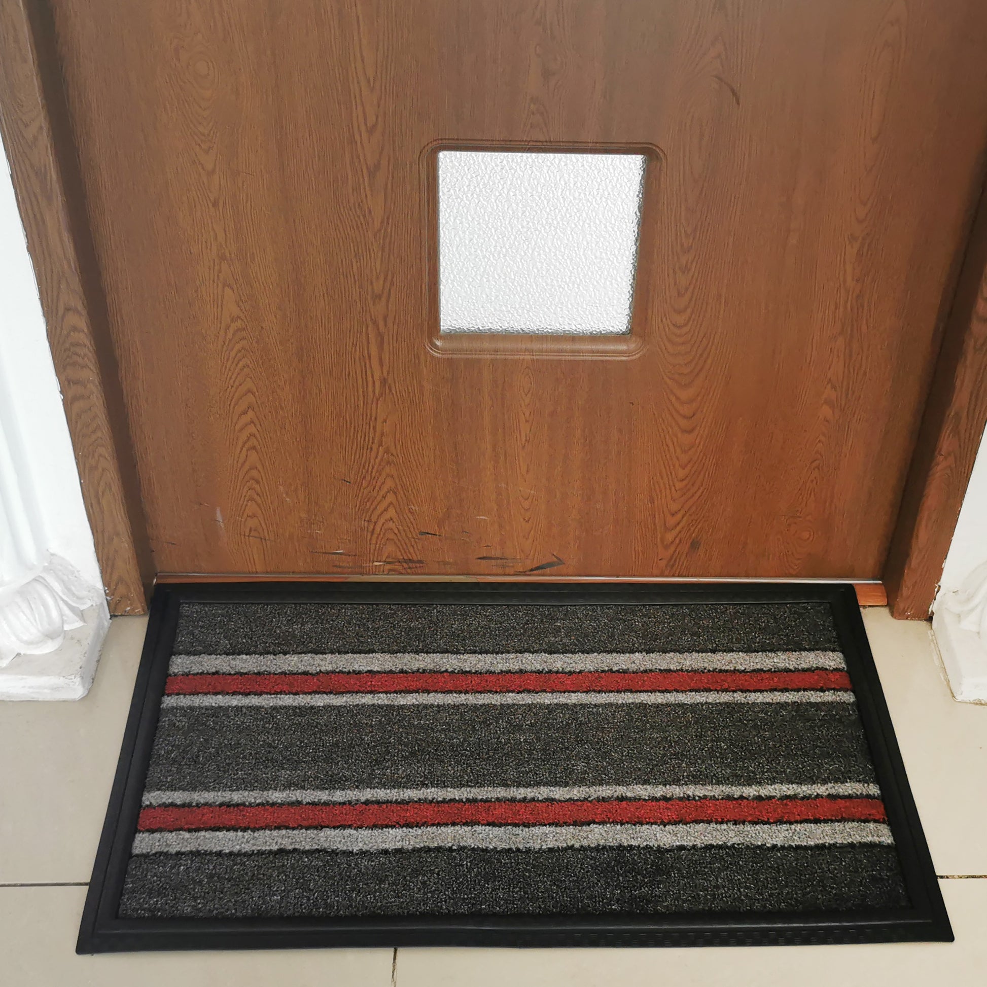 Covoras intrare cu margine de cauciuc, 75 x 45 cm, gri cu rosu, 58046Gy/Rd