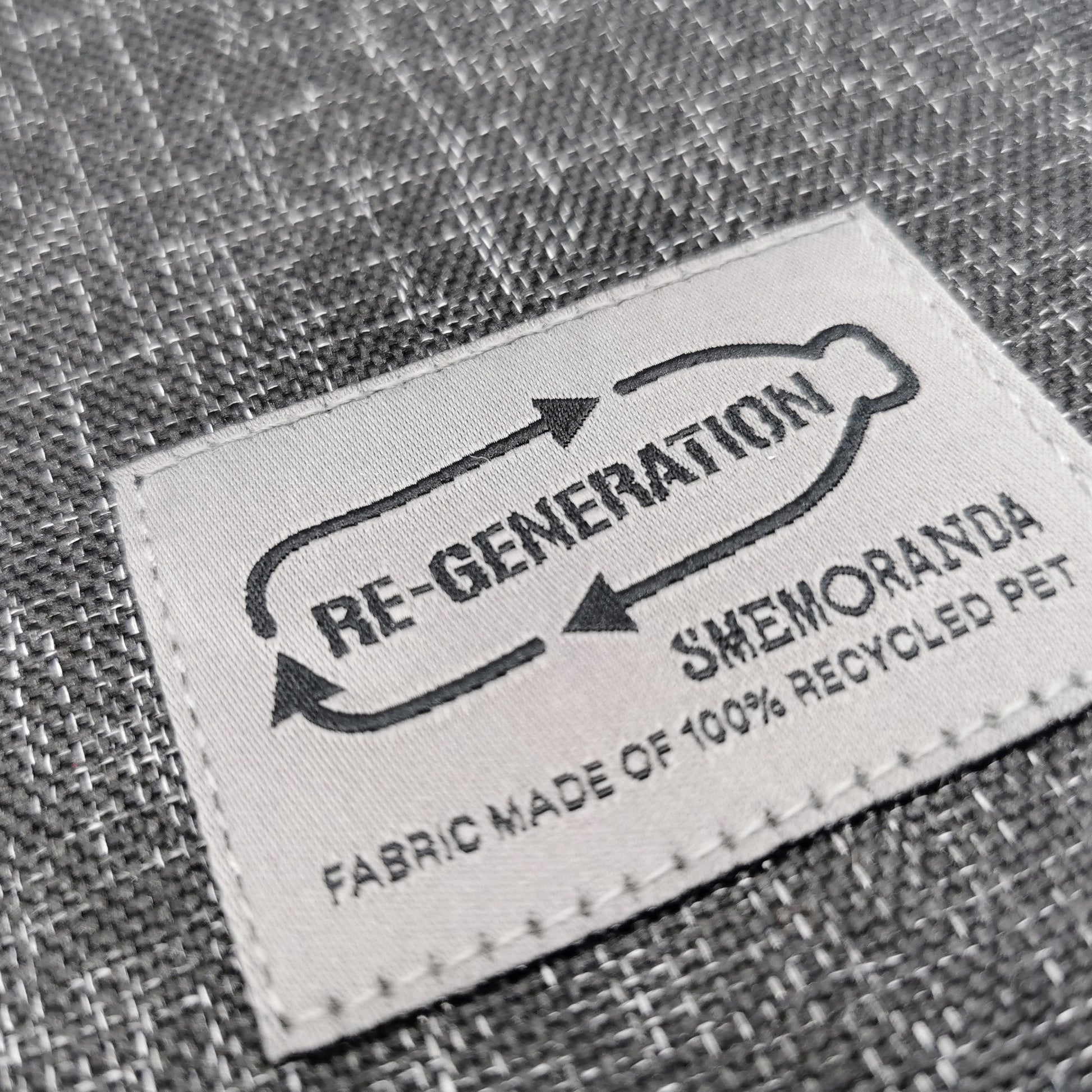 Geantă Laptop Eco Re-Generation (37x26x2.5 cm) - Protecție Sustenabilă din Materiale Reciclate, 86228